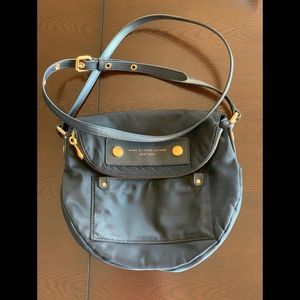EUC MARC JACOBS NYLON BLACK CROSSBODY